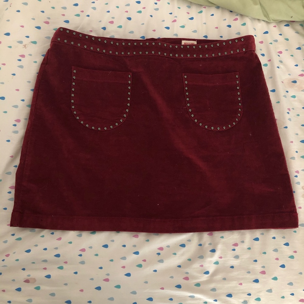 Plus Size Embellished Burgundy Mini Skirt